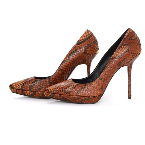 Burberry Snakeskin platform pointy-toe pumps shoes - Picture 4 of 4